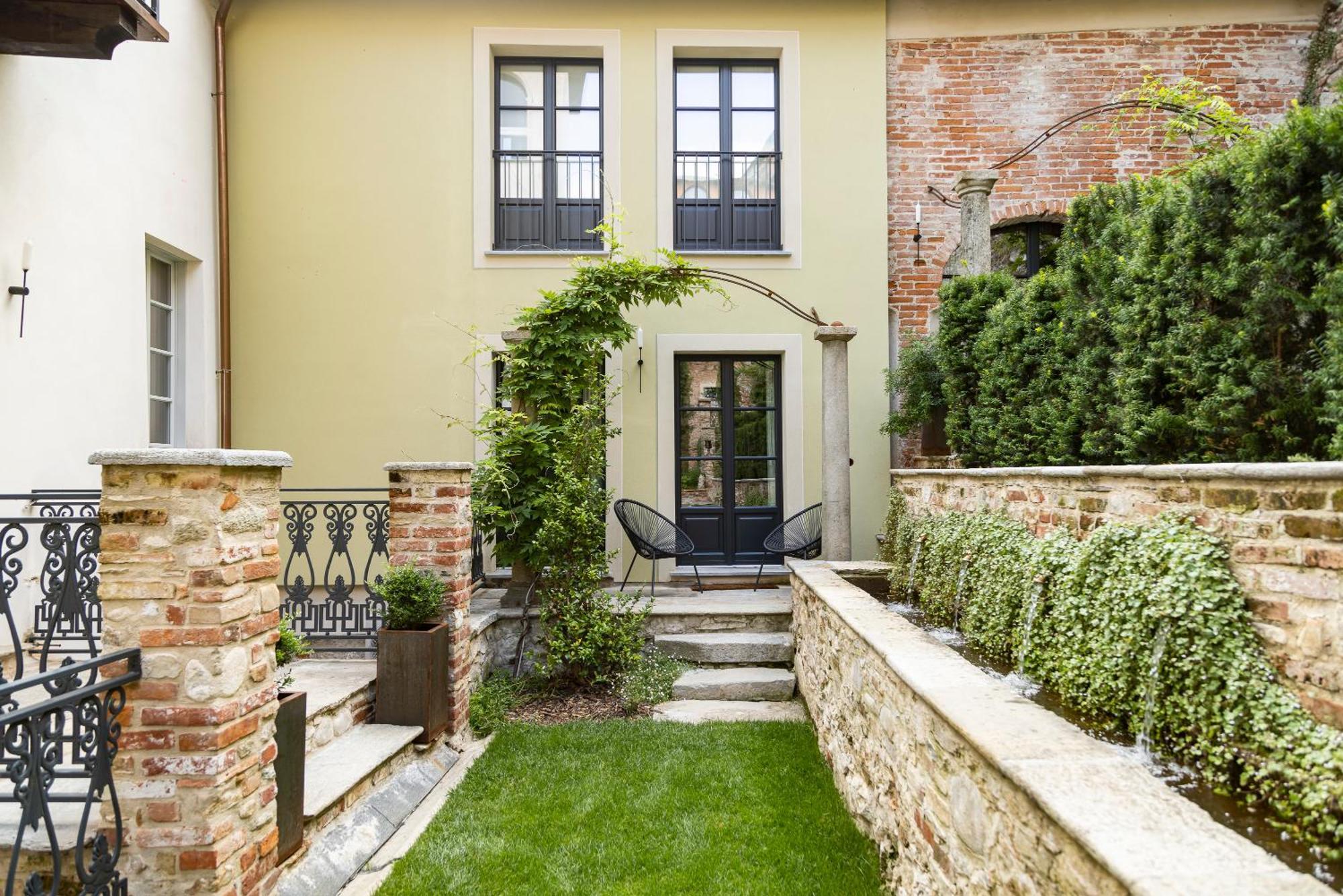 Palazzo Fauzone Relais Panzió Mondovì Kültér fotó