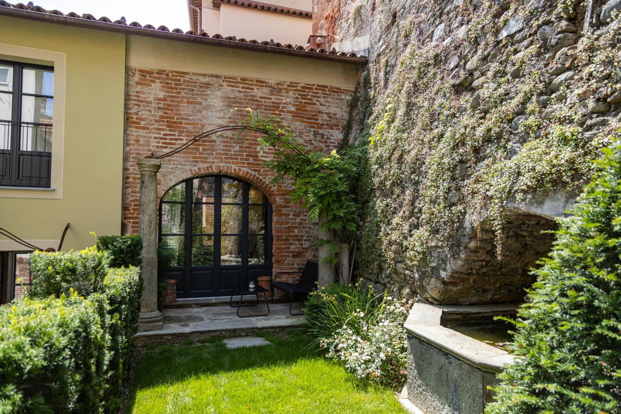 Palazzo Fauzone Relais Panzió Mondovì Kültér fotó